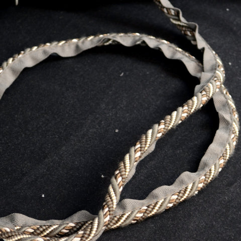 DB300 576 Grey Lip Cord Trim