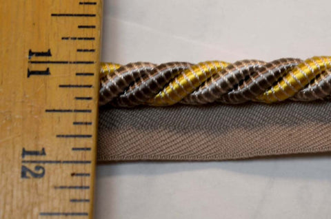 BC10003 11/10 Citrine Grey Gold Lip Cord