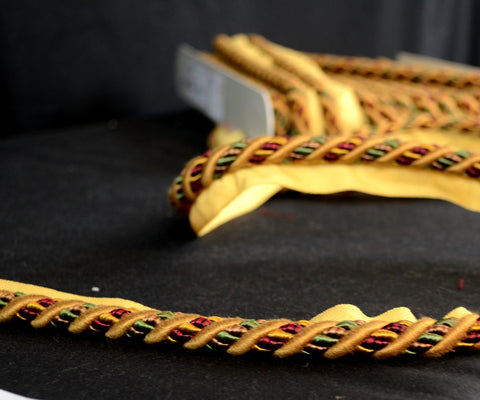 CS300 191 Gold Red Green Lip Cord Trim