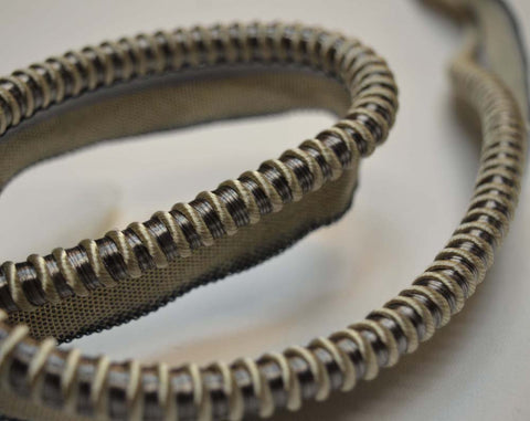 5770 6817 Grey Lip Cord