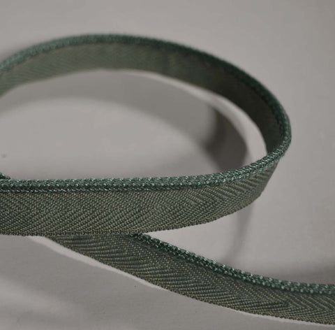 BM300 847 Classical Elements 1/8 inch Micro Lip Cord Trim