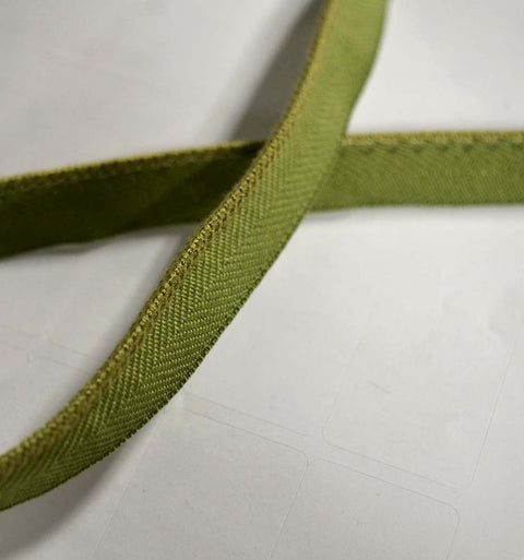 BM300 874 Classical Elements 1/8 inch Micro Lip Cord Trim