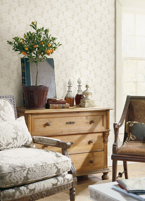2970-26105 Robert Off-White Clover Wallpaper