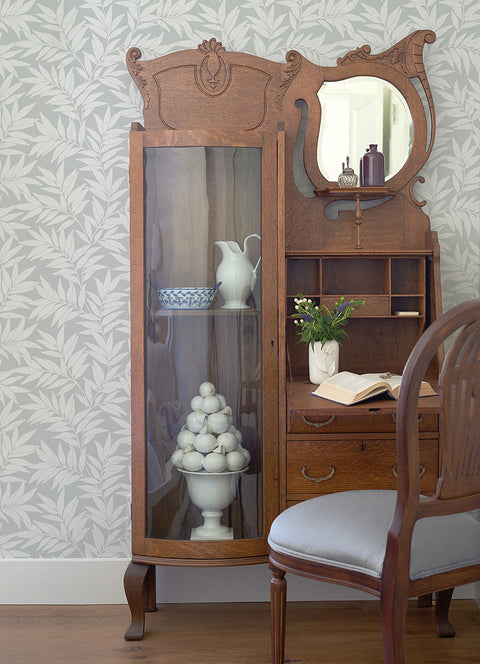 2970-26124 Morris Light Grey Leaf Wallpaper