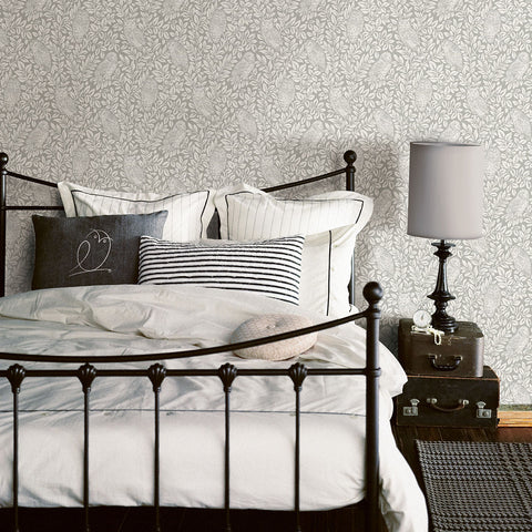 Parliament Light Grey Owl Wallpaper