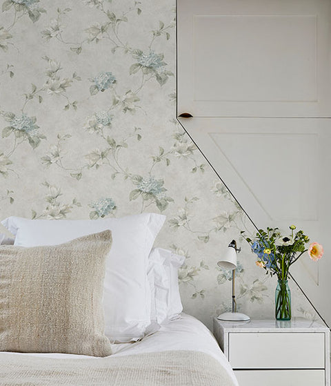 3123-76306 Magnolia Light Blue Hydrangea Trail Wallpaper