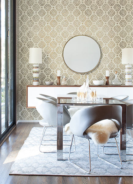 4019-86463 Uma Gold Star Medallion Wallpaper