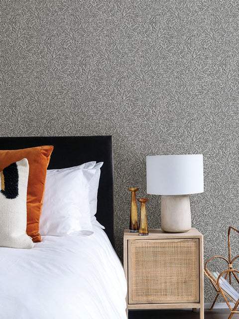 4035-37837-2 Sayuri Charcoal Leaf Trail Wallpaper