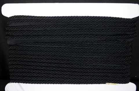 BC10008/02 Black Lip Cord Trim