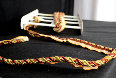 401 580 Red Gold Lip Cord