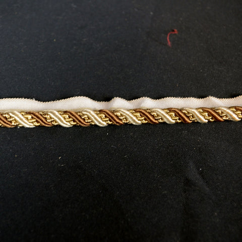 Art 1010T 9551 Gold Brown Lip Cord Trim