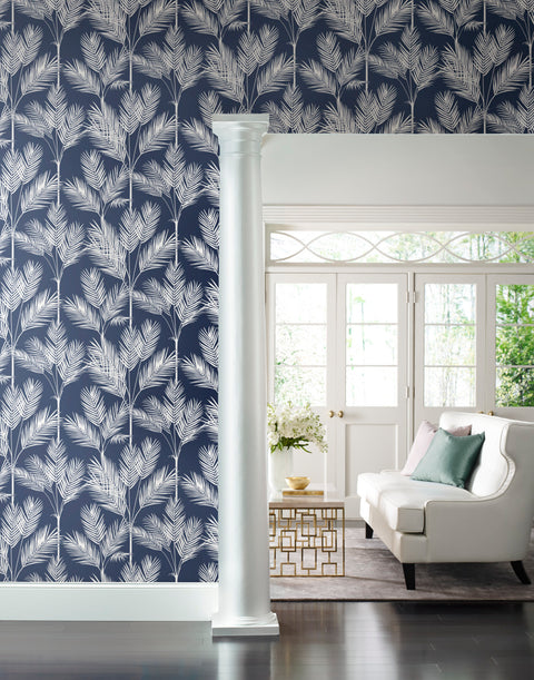 CV4410 Navy King Palm Silhouette Wallpaper