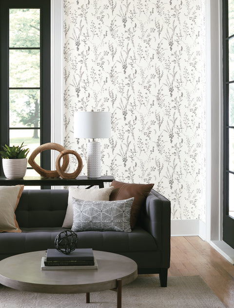 FH4026 Black/White Wildflower Sprigs Wallpaper