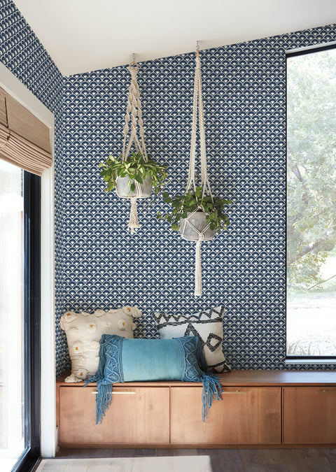 MK1156 Stacked Scallops Blue Wallpaper