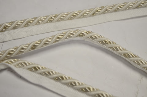 CS310/156 Classical Elements Lip Cord Trim