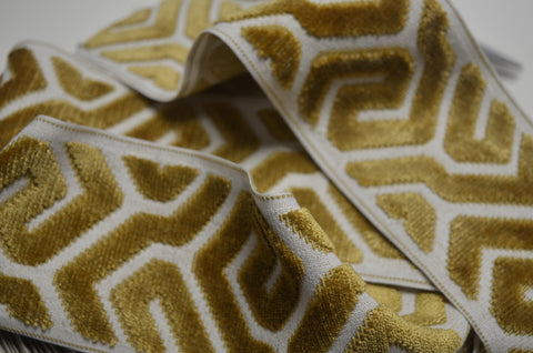 Agos Topaz 3.5 inch Antique Gold Europatex Cut Velvet Tape Trim